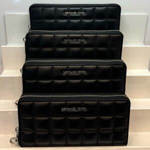 Michael Kors Large Quilted Leather Continental Wallet Black
